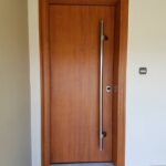 Θωρακισμένη πόρτα με επένδυση αλουμινίου